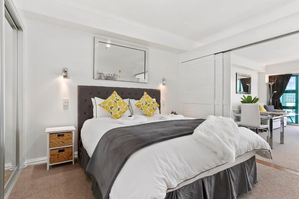 Spacious Water-Front Apartment -Princes Wharf 2219 오클랜드 외부 사진